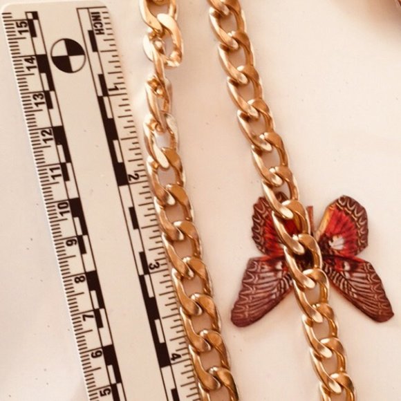 Gold Tone Chunky Bow Necklace - Picture 3 of 3